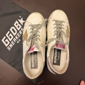 Golden Goose sneaker women’s size 8 US 38 EU.